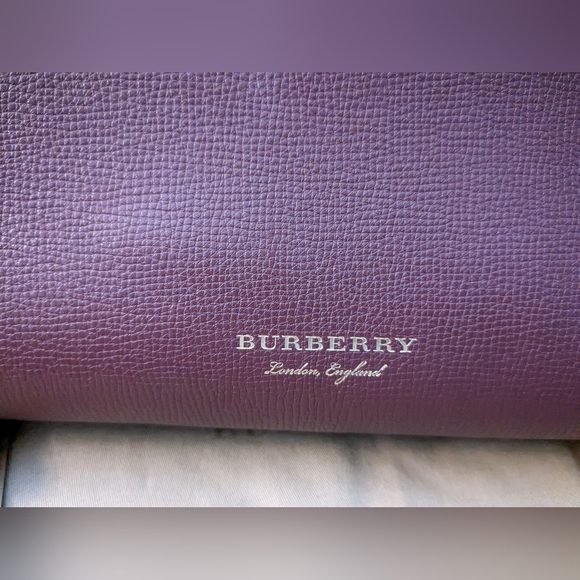 Burberry Camberley Tote - Picture 8 of 17